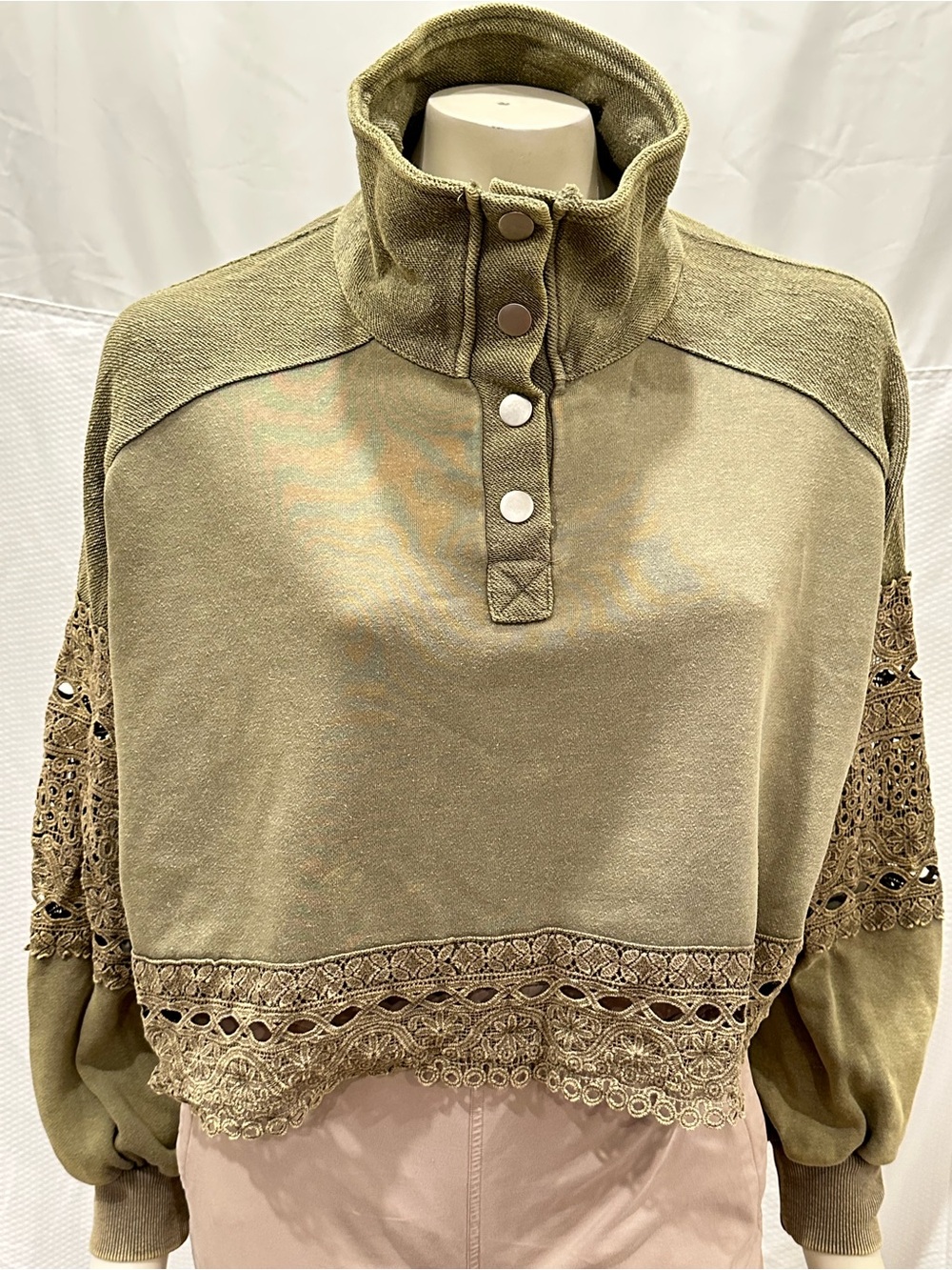 Women's Olive Lace-Trim Snap Mock Neck Pullover